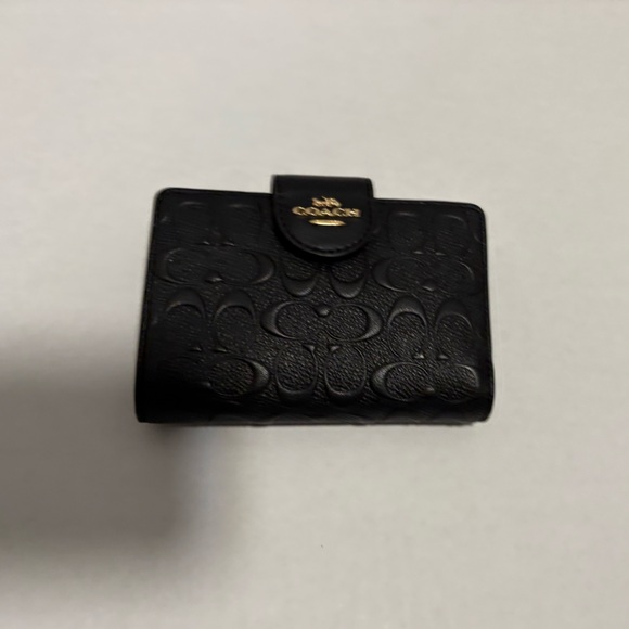 Coach Embossed Black Leather Card Holder - Picture 1 of 8